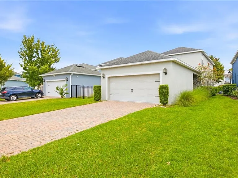 11854 Sonnet Ave — Photo 24
