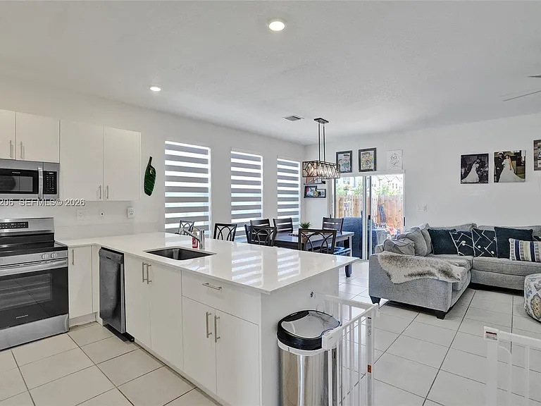 24280 SW 128th Ave — Photo 8