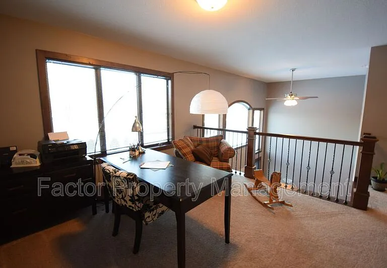 814 Pinnacle Path — Photo 11