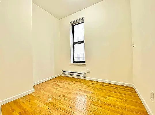 4th image of 243 W 107th St #2RW