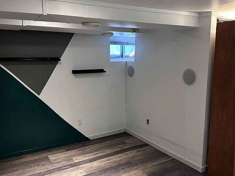 40 Montye Ave #BASEMENT — Photo 6