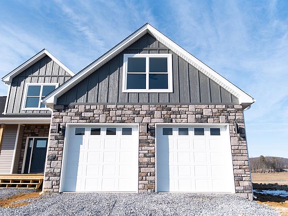 2nd image of 5165 Retriever Ln