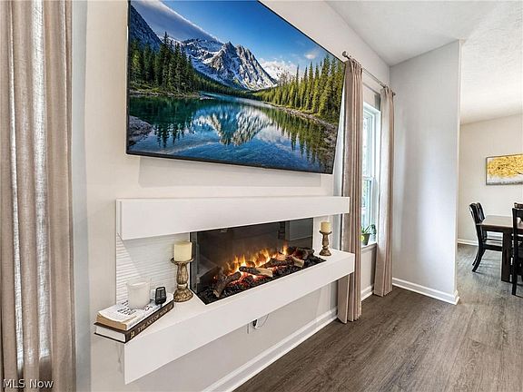 4th image of 7310 Hillshire Dr