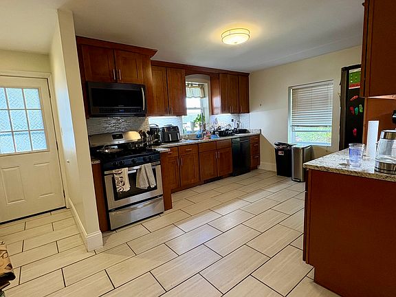 2nd image of 21 Monastery Rd