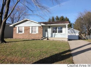 2913 Somerton Rd, Springfield, IL 62702