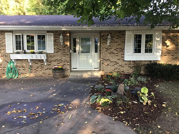 2nd image of 1321 Crescent Dr
