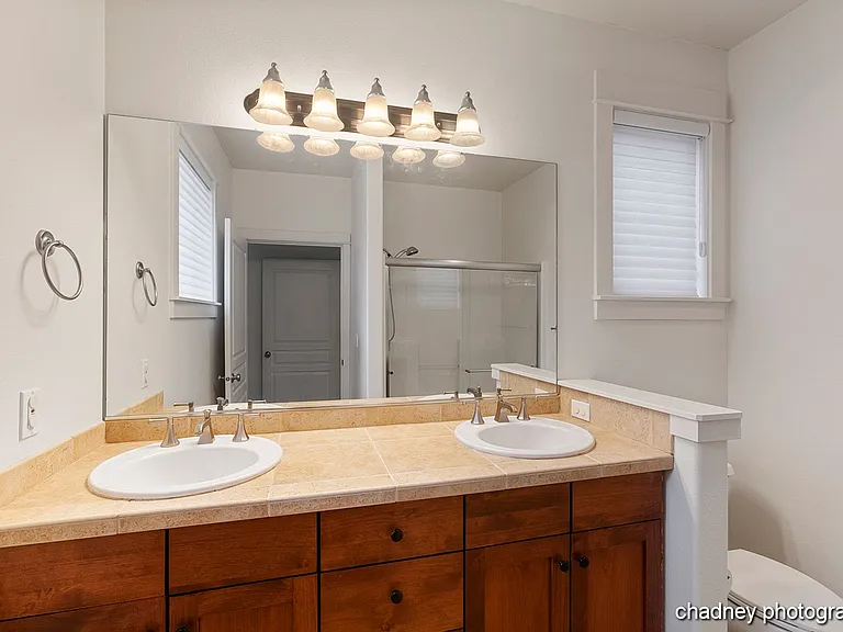 10104 SE Bristol Loop — Photo 14