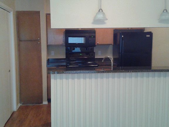 5th image of 1578 Weyland Dr APT 607