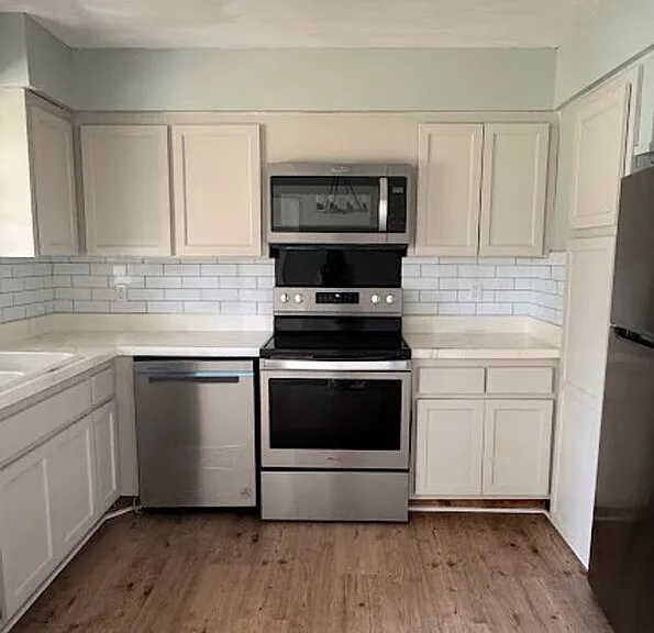 8356 Candlewood Rd — Photo 5