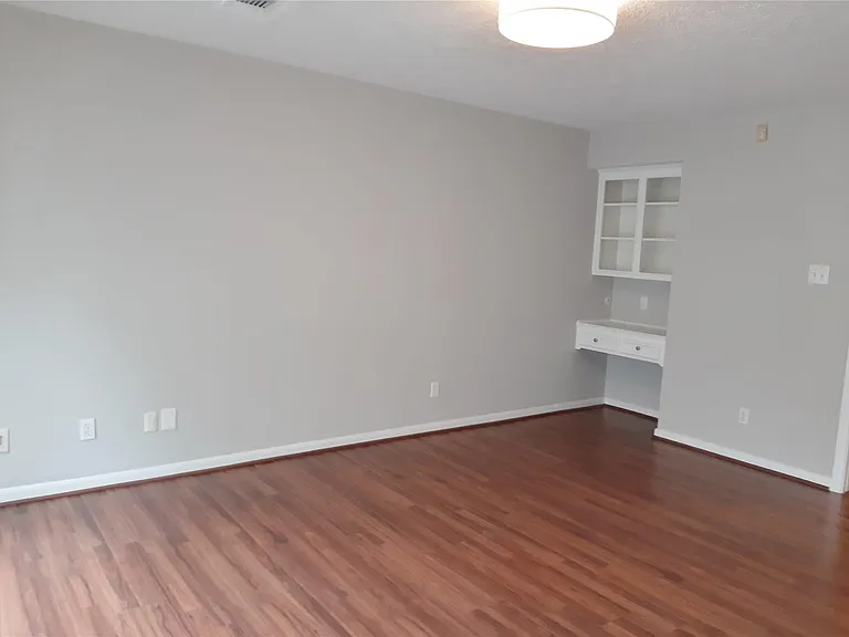 1706 Calveryman Ln — Photo 13