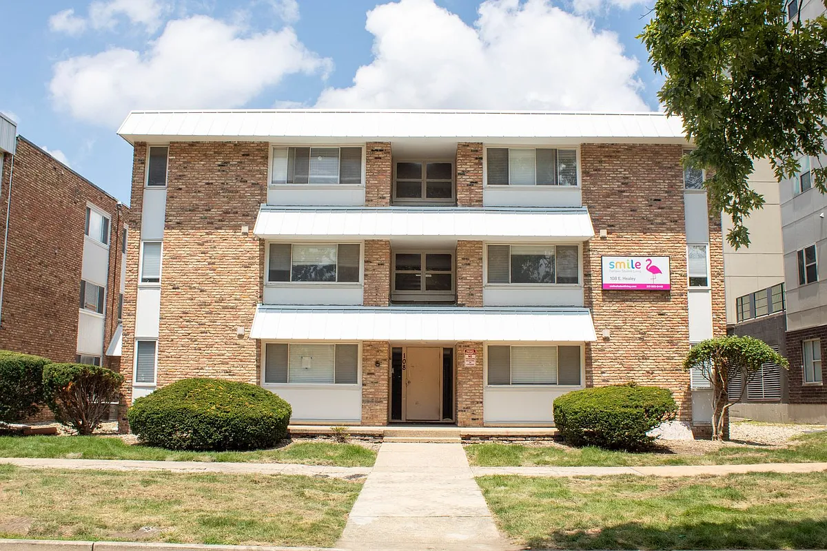Building Photo - 108 E Healey St