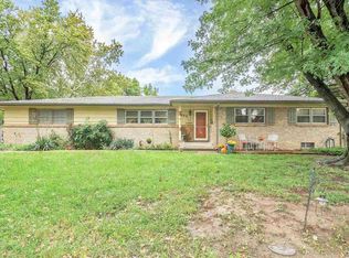 970 N Valleyview St, Wichita, KS 67212