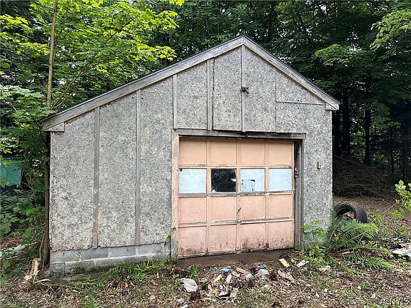 3rd image of 5009 Stokes Lee Center Rd
