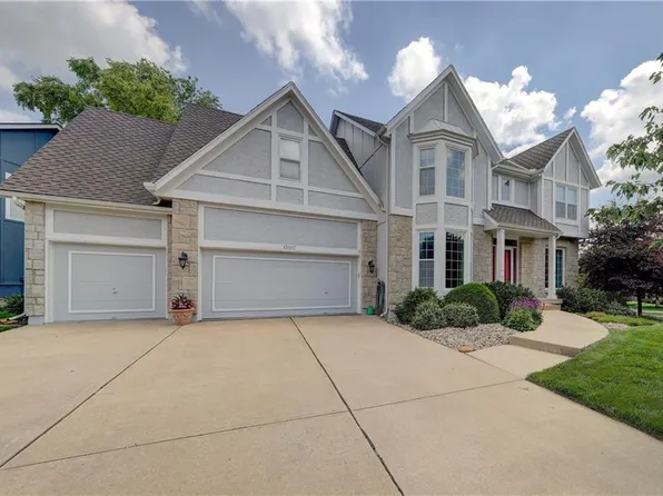 13017 Reeder St, Overland Park, KS 66213