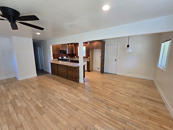 2nd image of 8713 Oak Ave