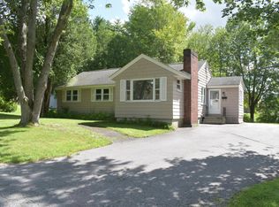 82 Farnham St, Portland, ME 04103