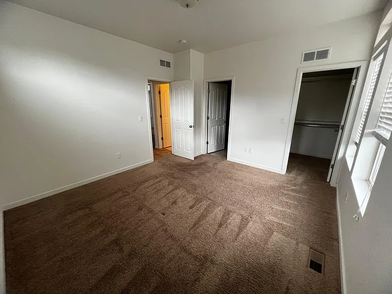 4458 Elegant St — Photo 12