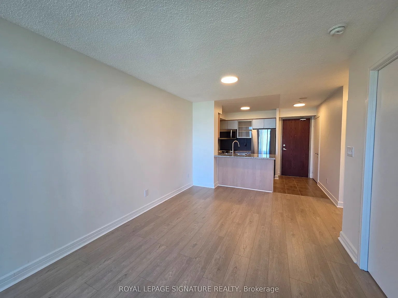1 bed, $2,300 — Photo 4