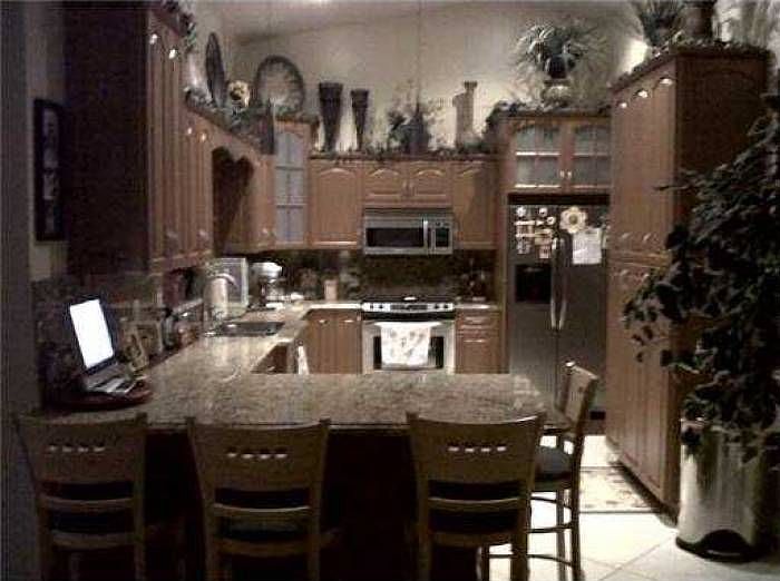 2nd image of 572 Talavera Rd