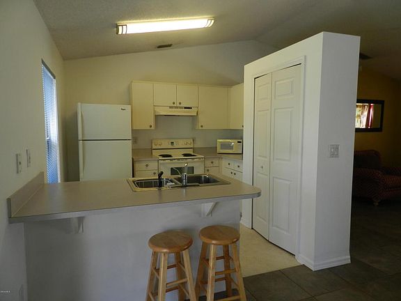 2nd image of 1174 Moon St SE