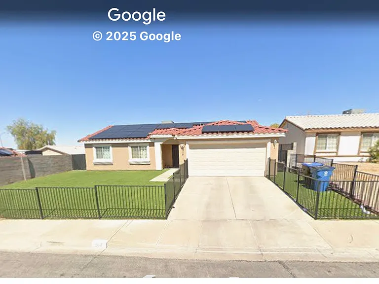 914 Clubview Dr — Photo 3