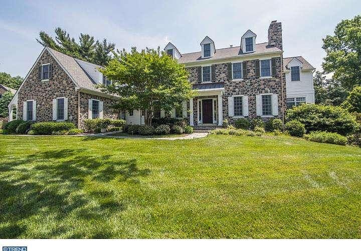 1st image of 11 Great Barn Ln