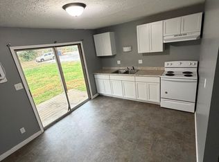 1501 S Division St #2, Carterville, IL 62918