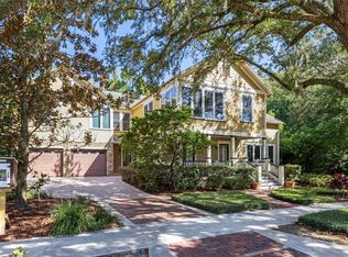 1227 E Ridgewood St, Orlando, FL 32803