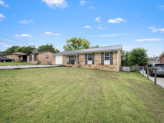 4th image of 335 Maplewood Dr