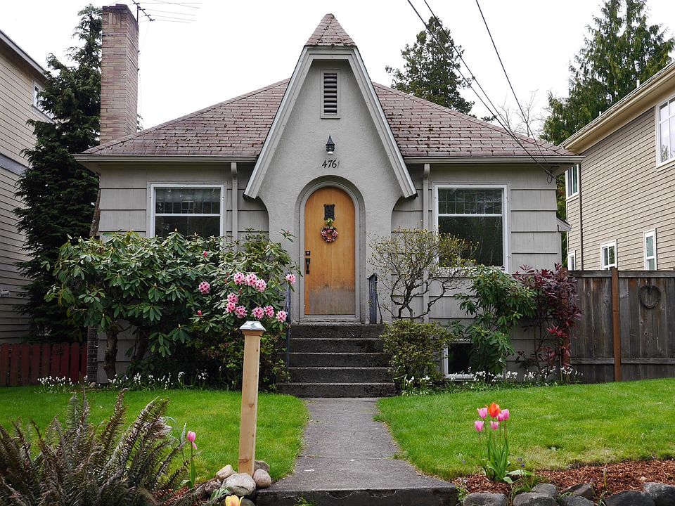 2nd image of 4761 34th Ave NE