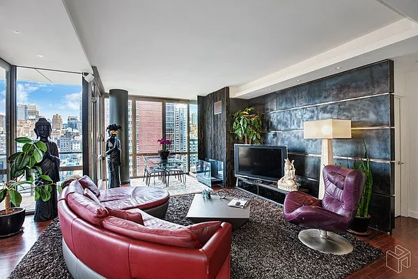 Rented by Halstead Real Estate | media 82