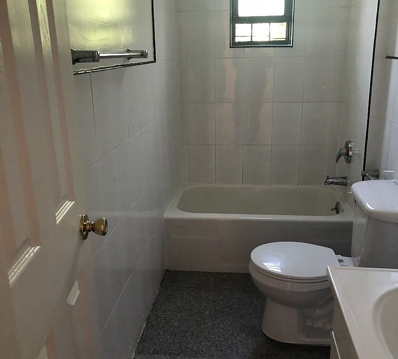 2nd image of 5104 Skillman Ave APT A1