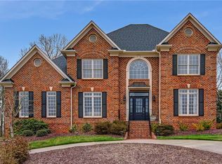 145 Ashbourne Lake Ct, Clemmons, NC 27012