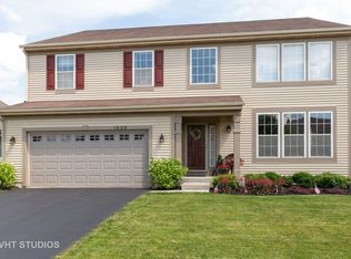 1028 Larkspur Ct, Hampshire, IL 60140