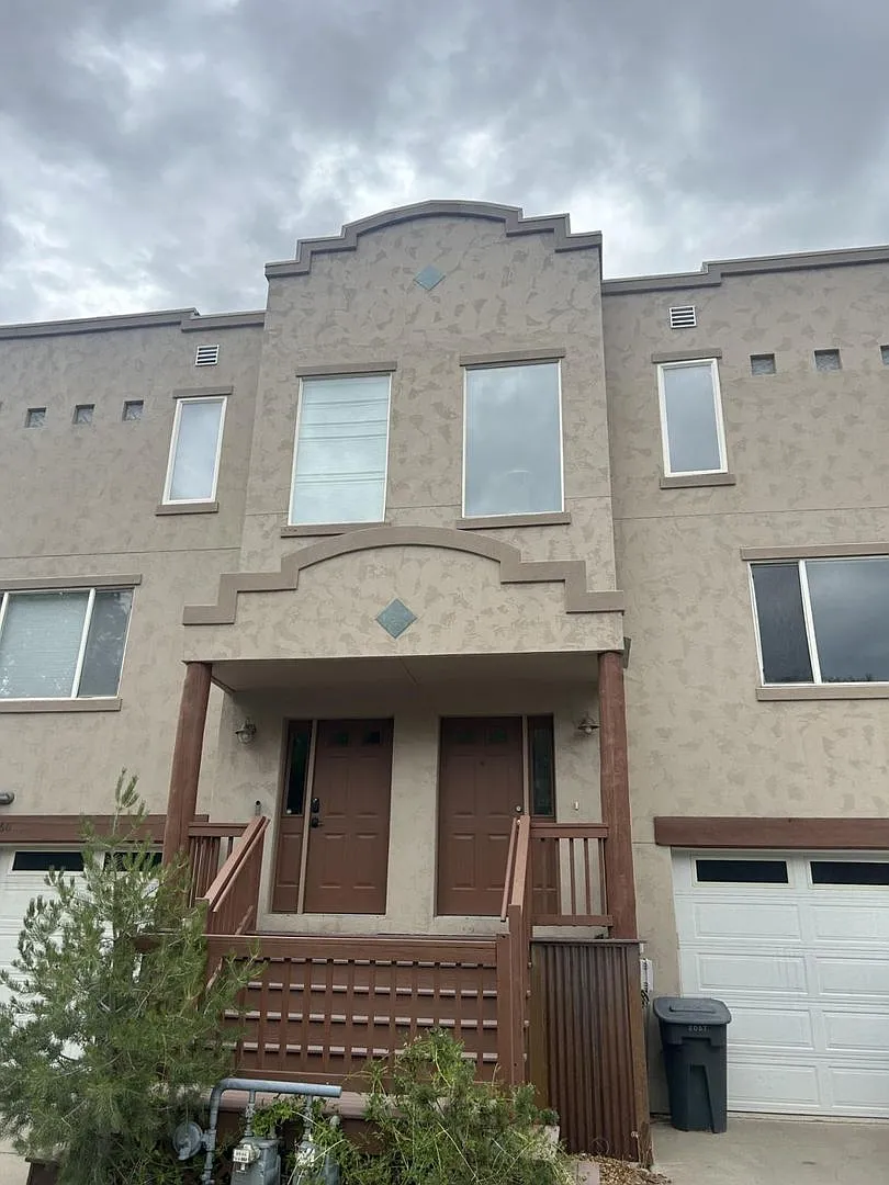 Charming 3-Bedroom, 2-Bath Townhouse Near Fort Lewis College — Photo 1