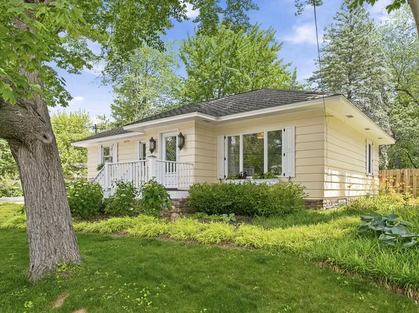 17586 168th Ave, Spring Lake, MI 49456