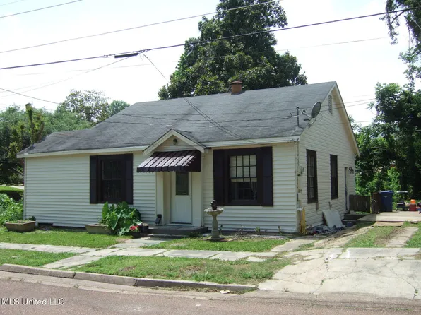 34 Orange Ave, Natchez, MS 39120