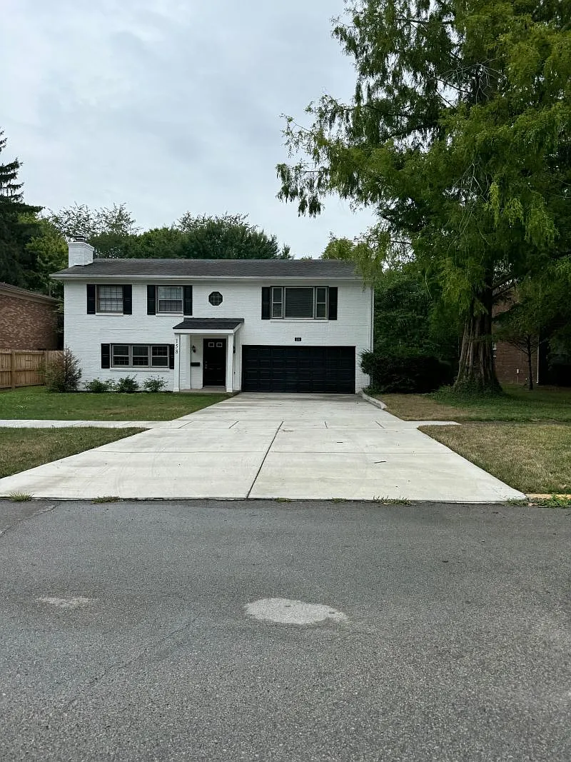 4 bed, 2000 sqft, $2,850 — Photo 1