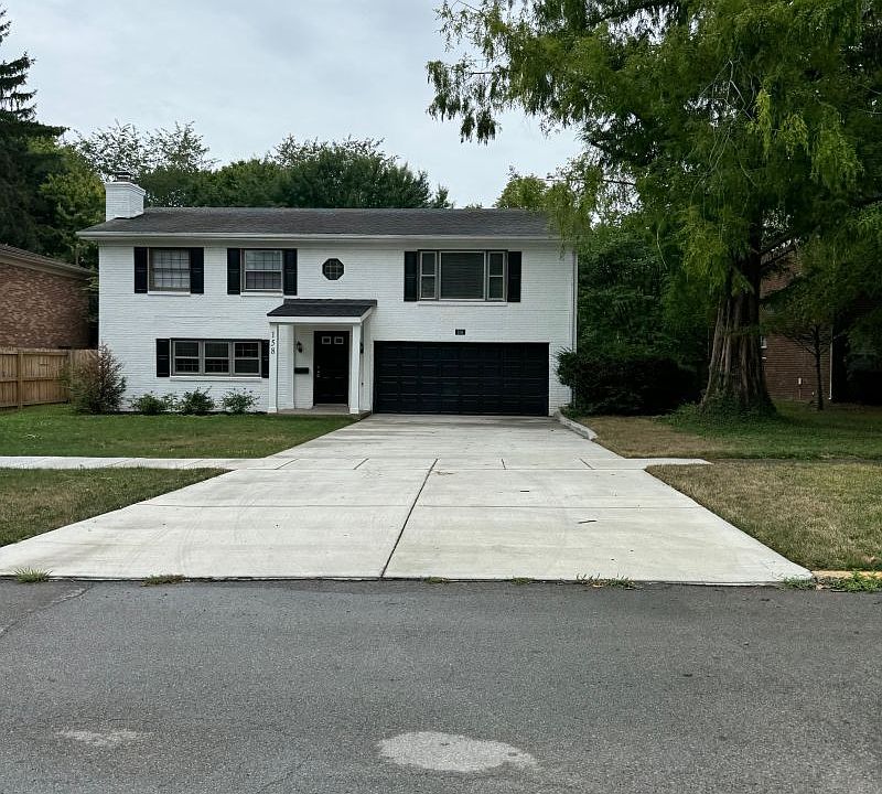 1st image of 158 Crestwood Dr