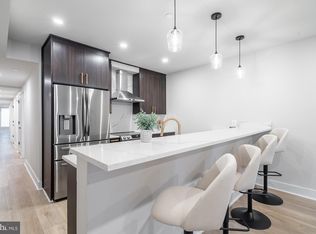 753 Columbia Rd NW #1, Washington, DC 20001