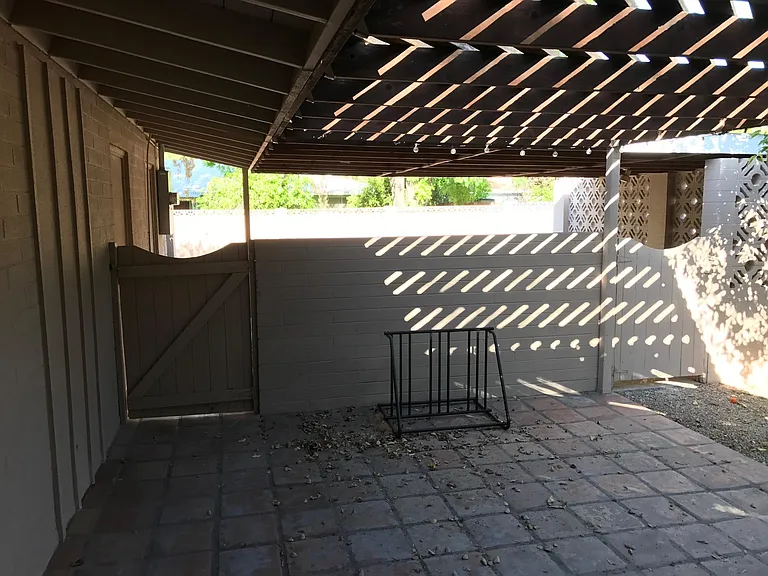 408 E Aepli Dr — Photo 10