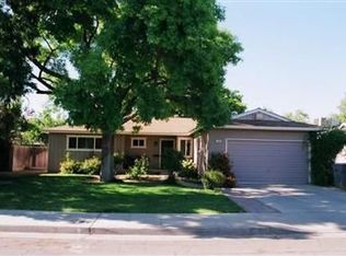 129 W Ashcroft Ave, Clovis, CA 93612