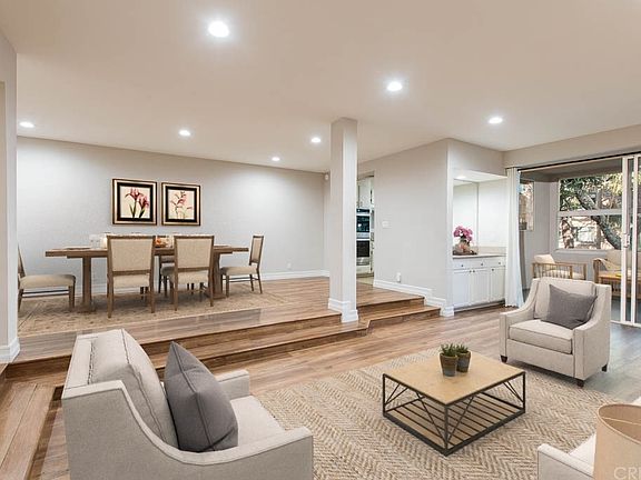 3rd image of 14144 Dickens St APT 121
