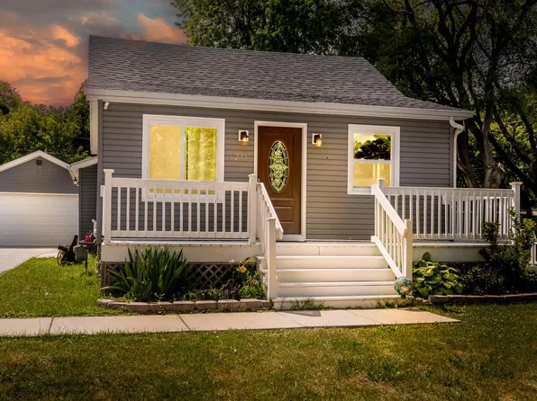 6235 North 105th STREET, Milwaukee, WI 53225