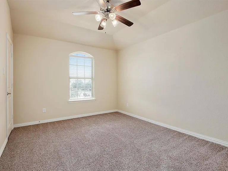 1087 Sahallee Dr — Photo 26