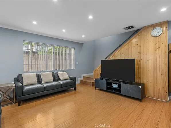 10274 Tujunga Canyon Blvd APT 1, Tujunga, CA 91042