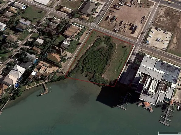 211 W Georgia Ruth Dr, South Padre Island, TX 78597