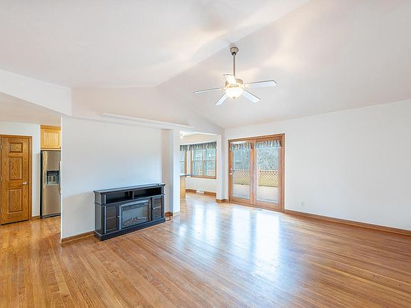 4th image of 10655 33rd AVENUE