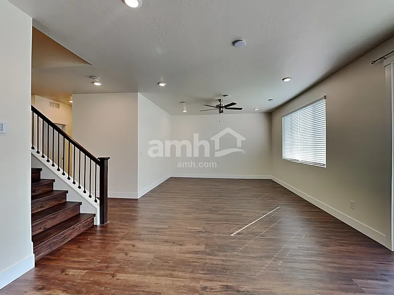 9415 Wabash St — Photo 6