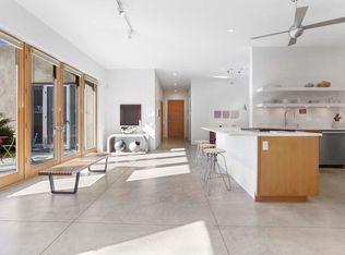 107 Los Pandos Ln, Taos, NM 87571